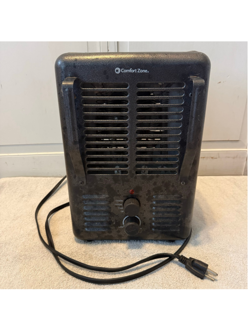 Comfort Zone CZ798BKNT 1500W Milkhouse Utility Space Heater Tested Works